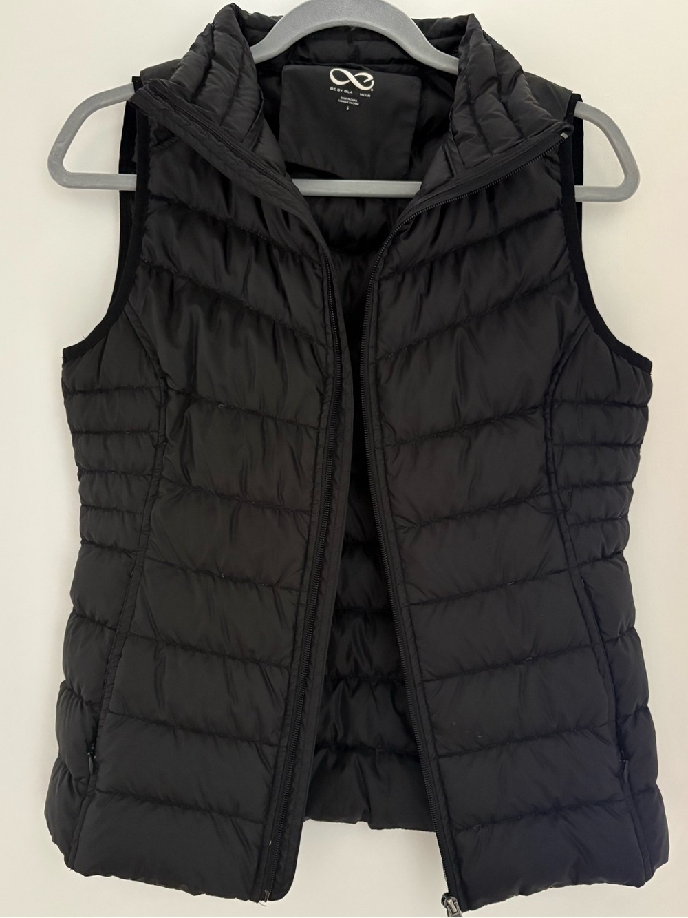 Women's Black Packable Puffer Vest